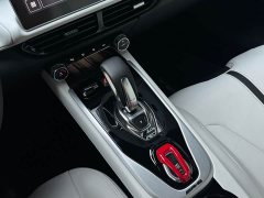 Lynk & Co EMIRA 2021 2.0T DCT First Edition - фото 14