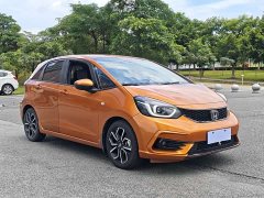 Lynk & Co LIFE 1.5L CVT SPORT Heartbeat Edition - фото 3