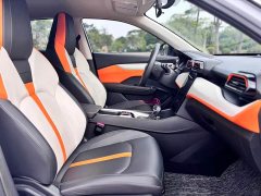 BMW Yixuan 1.5L automatic Honor Edition - фото 12