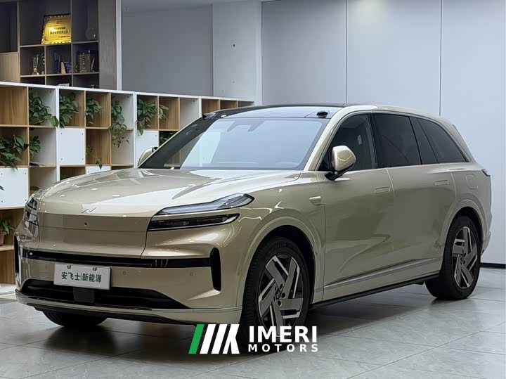 BMW Ledo L90 Max six-seater version - автомобиль из Китая