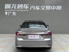 Toyota Camry Hybrid 2.0HG Premium Edition - фото 4