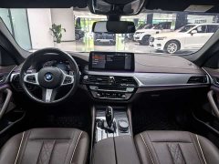 BMW 5 Series 530Li Leading M Sports Package - фото 5
