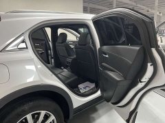 Cadillac XT4 28T two-wheel drive leading - фото 13