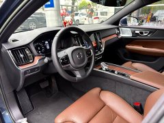 Volvo V60 B5 Luxury - фото 8