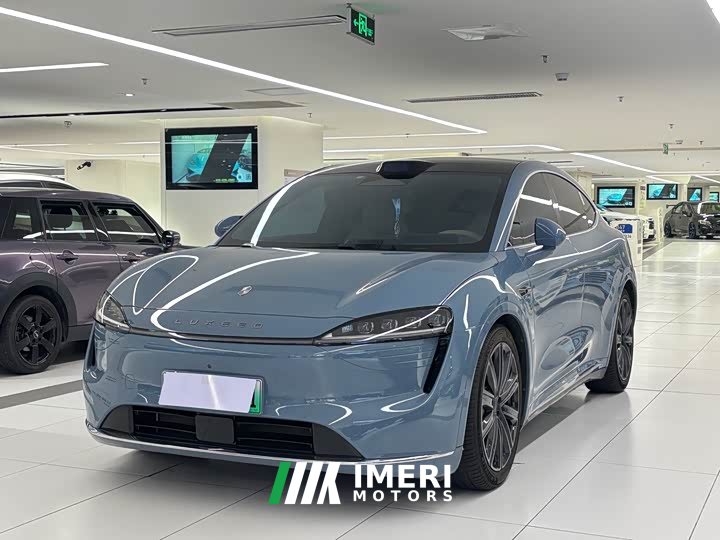 Luxeed Zhijie R7 extended range 251km Max - автомобиль из Китая
