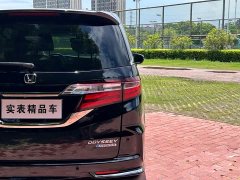 Honda Odyssey 2.0L e:HEV Supreme Edition - фото 5