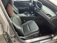 Lexus ES 200 Excellence Edition - фото 11
