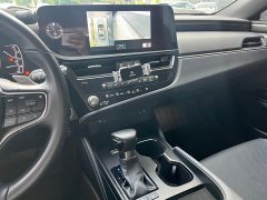 Lexus ES 200 Excellence Edition - фото 13