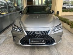 Lexus ES 200 Excellence Edition - фото 2