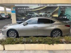 Lexus ES 200 Excellence Edition - фото 4