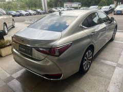Lexus ES 200 Excellence Edition - фото 7