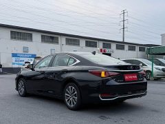 Lexus ES 260 Excellence Edition - фото 16