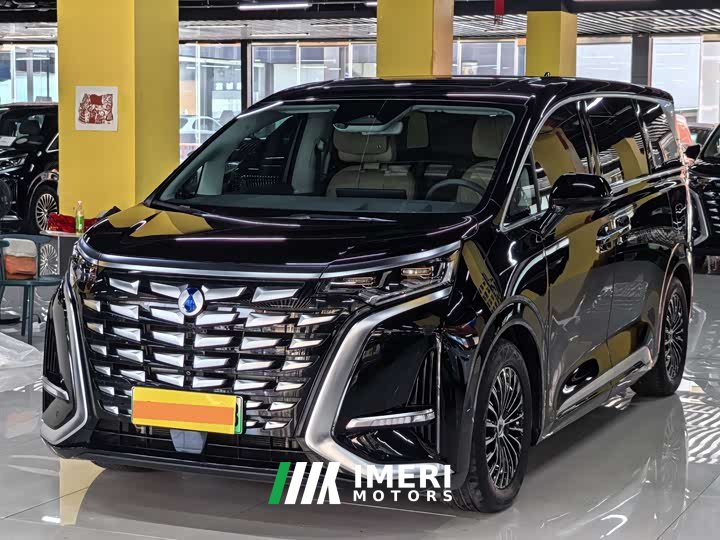 Denza D9 DM-i 970 four-wheel drive flagship - автомобиль из Китая