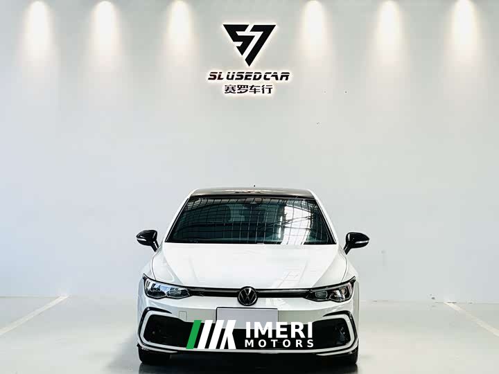 Volkswagen Golf 2021 280TSI DSG R-Line - автомобиль из Китая