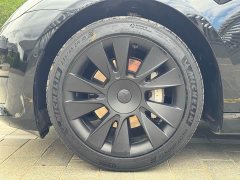 Tesla Model 3 2022 rear-wheel drive version - фото 19