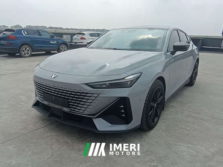 Changan UNI-V 1.5T sports version - автомобиль из Китая