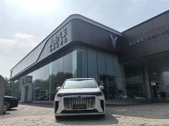 Voyah Lantu Dreamer 2025 PHEV four-wheel drive premium Qiankun version - фото 2