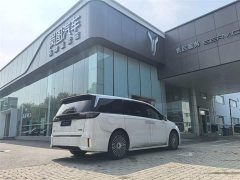 Voyah Lantu Dreamer 2025 PHEV four-wheel drive premium Qiankun version - фото 4