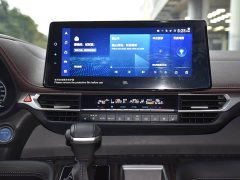 Toyota SIENNA 2021 2.5L Hybrid Platinum Edition - фото 14