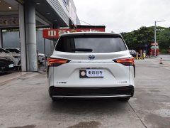 Toyota SIENNA 2021 2.5L Hybrid Platinum Edition - фото 17