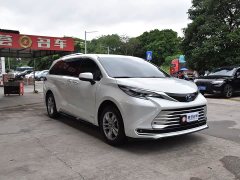 Toyota SIENNA 2021 2.5L Hybrid Platinum Edition - фото 3