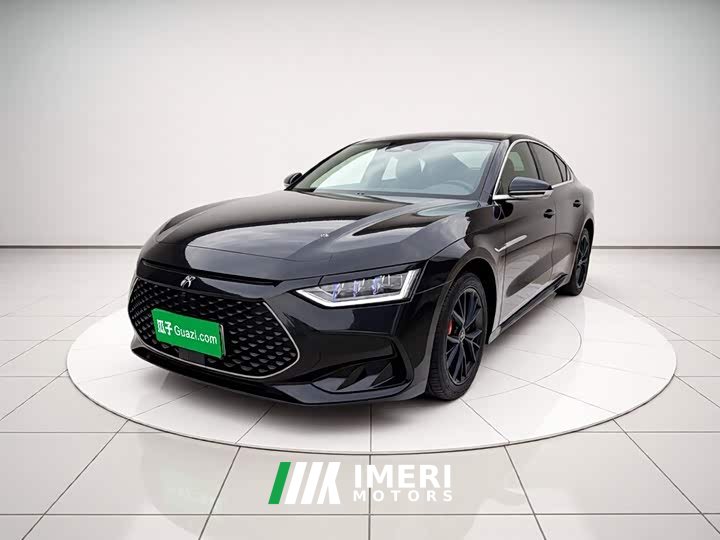 BYD Han DM-i Honor Edition 121KM Premium Type - автомобиль из Китая