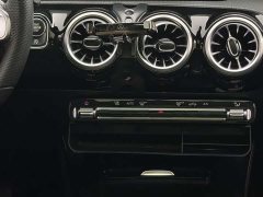 Mercedes-Benz A-Class 2022 Facelift Three A 200 L Sports Sedan Fashionable - фото 7