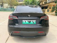 Tesla Model Y standard range rear-wheel drive version - фото 2