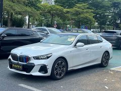 BMW 5 Series 530Li Leading M Sports Package - фото 1