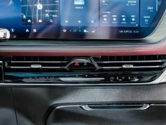 BMW Century 2.0T Six-Seater Yunshi Edition - фото 15