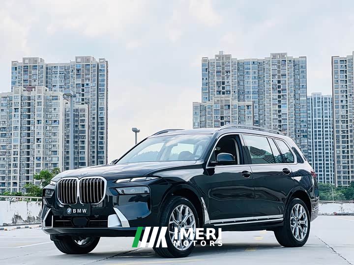 BMW X7 2023 xDrive40i Luxury Package - автомобиль из Китая