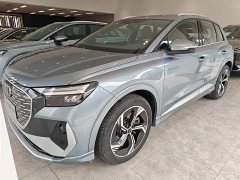 Audi Q4 e-tron 40 e-tron Creative Edition - фото 1