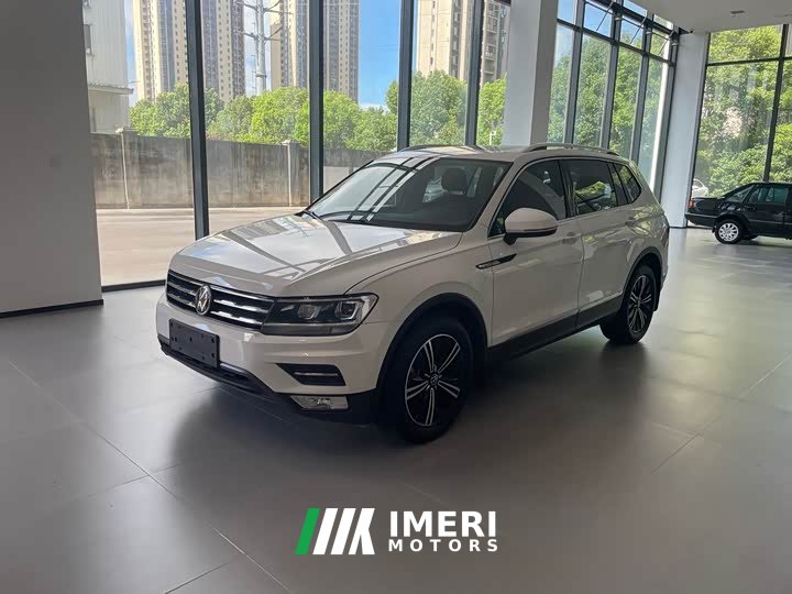 Volkswagen Tiguan L 330TSI automatic two-wheel drive smart version - автомобиль из Китая