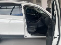 Volkswagen Tiguan L 330TSI automatic two-wheel drive smart version - фото 4