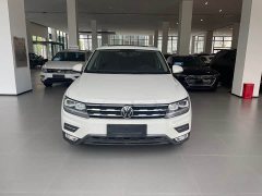 Volkswagen Tiguan L 330TSI automatic two-wheel drive smart version - фото 2