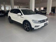 Volkswagen Tiguan L 330TSI automatic two-wheel drive smart version - фото 3