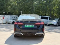 BMW i5 eDrive 35L M Sport Package - фото 5