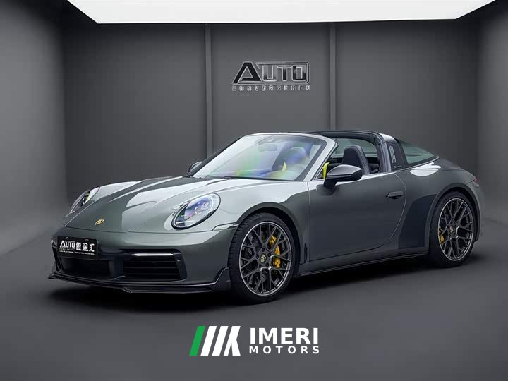 Porsche 911 2022 Targa 4 3.0T - автомобиль из Китая