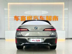 BMW 7 Series 2023 735Li M Sports Package - фото 6