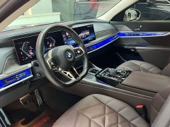 BMW 7 Series 2023 735Li M Sports Package - фото 8