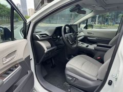 Toyota SIENNA 2023 2.5L Hybrid Comfort Edition - фото 5