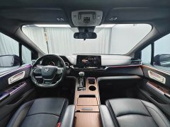 Toyota SIENNA 2.5L Hybrid Comfort Edition - фото 13