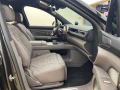 NIO ES8 2026 Six-seater Executive Deluxe Edition - фото 16