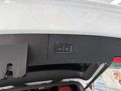 Porsche Cayenne 3.0T Platinum Edition - фото 18