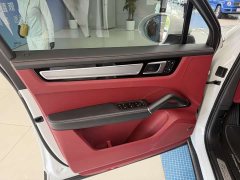 Porsche Cayenne 3.0T Platinum Edition - фото 9