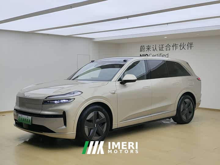 BMW Ledo L90 Max six-seater version - автомобиль из Китая