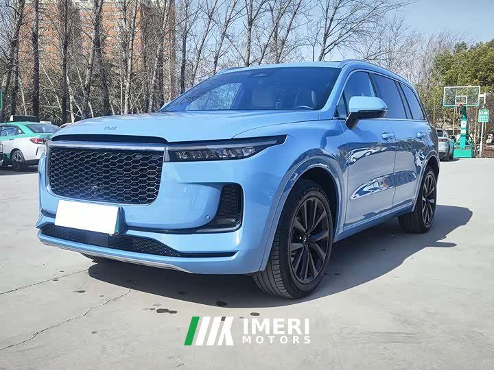 Li Auto ONE Extended-Range 6-Seater - автомобиль из Китая