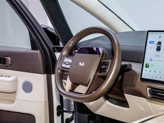Li Auto Ideal MEGA Ultra - фото 17