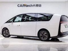 Li Auto Ideal MEGA Ultra - фото 4