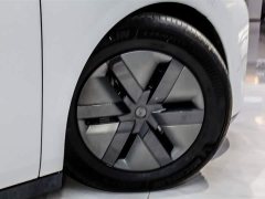 Li Auto Ideal MEGA Ultra - фото 8